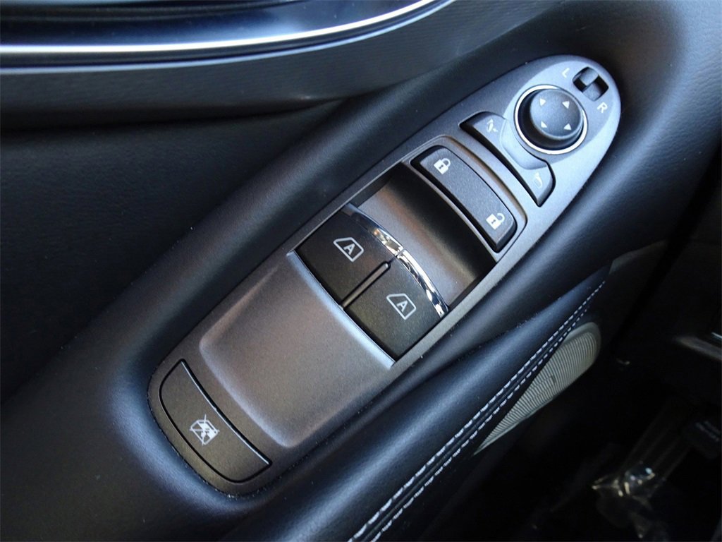 Used 2021 INFINITI Q60 3.0t Luxe w/ Essential Package image 21