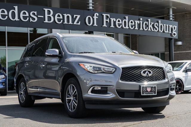 Used 2019 INFINITI QX60 Luxe w/ Essential Package