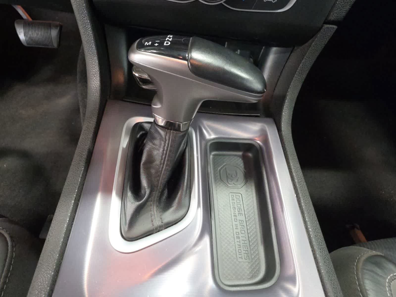 Used 2021 Dodge Charger SXT w/ Leather Interior Group RWD image 17