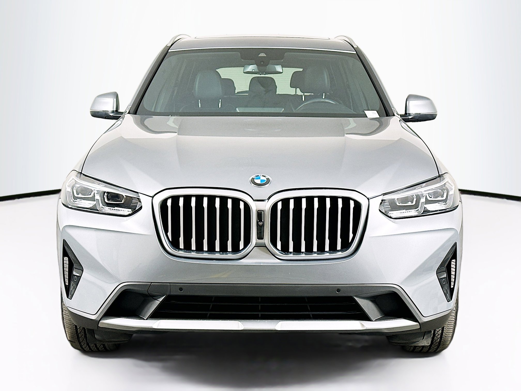Used 2024 BMW X3 xDrive30i w/ Convenience Package image 2