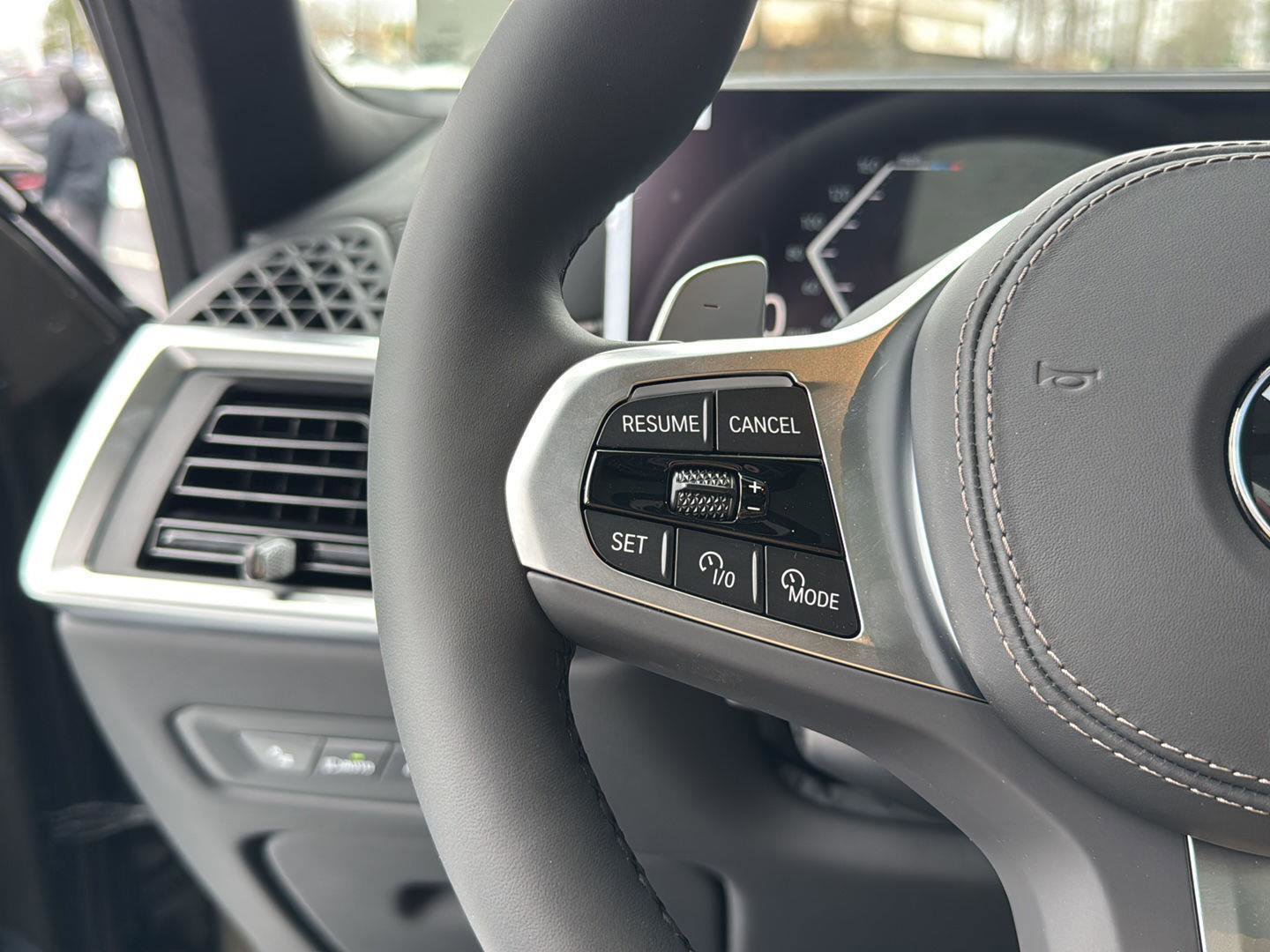 New 2026 BMW X5 xDrive40i AWD/4WD image 19