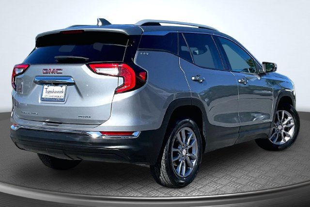 Used 2024 GMC Terrain SLT AWD/4WD image 6