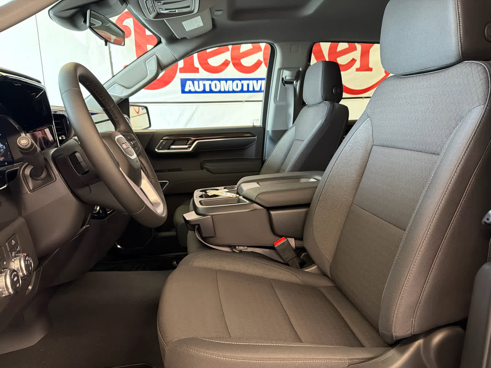 New 2026 GMC Sierra 1500 Elevation image 16