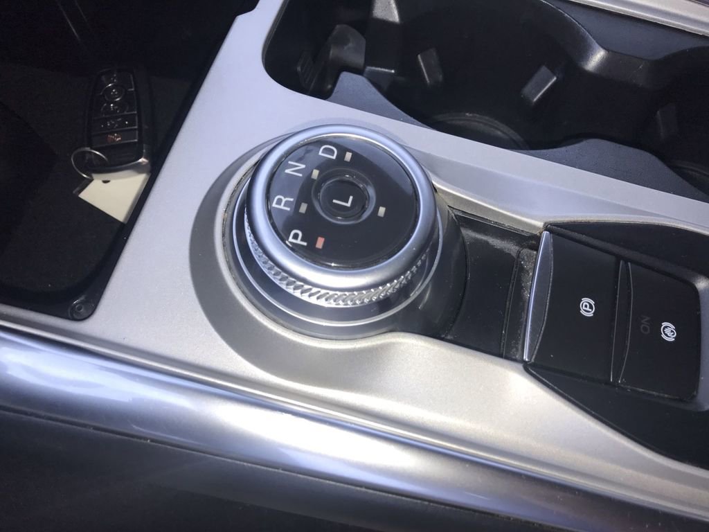 Used 2021 Ford Explorer XLT w/ Equipment Group 202A image 20