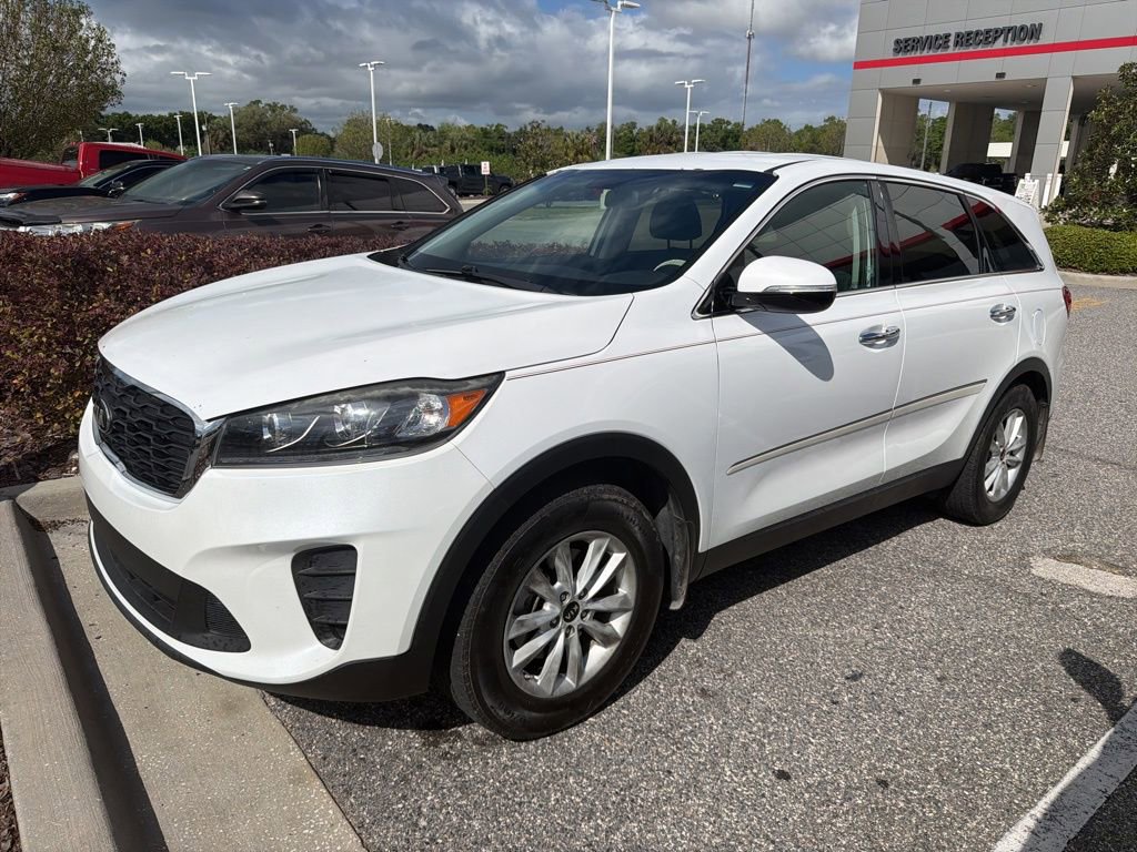 Used 2019 Kia Sorento LX image 2