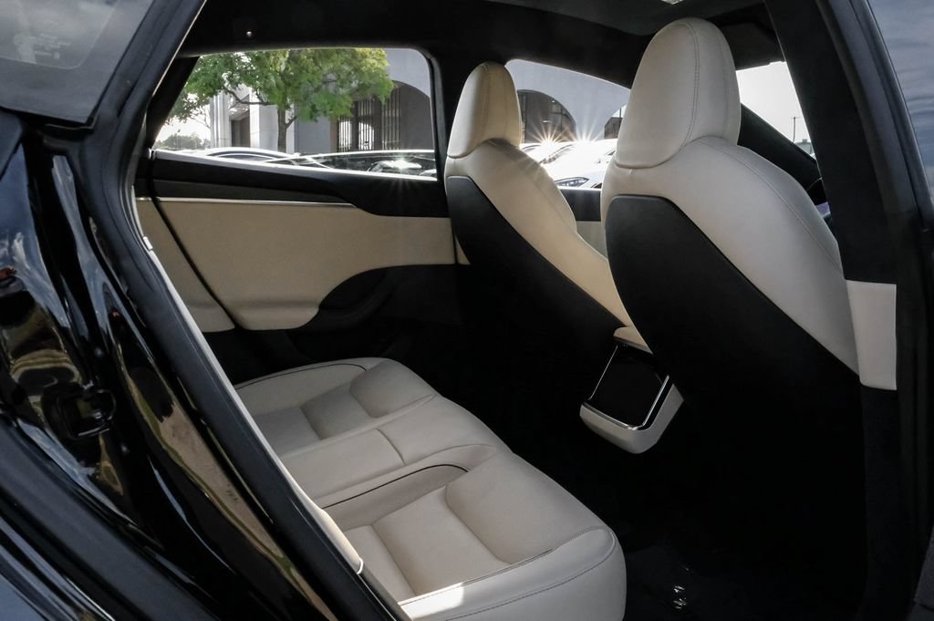 Used 2022 Tesla Model S Plaid AWD/4WD image 38