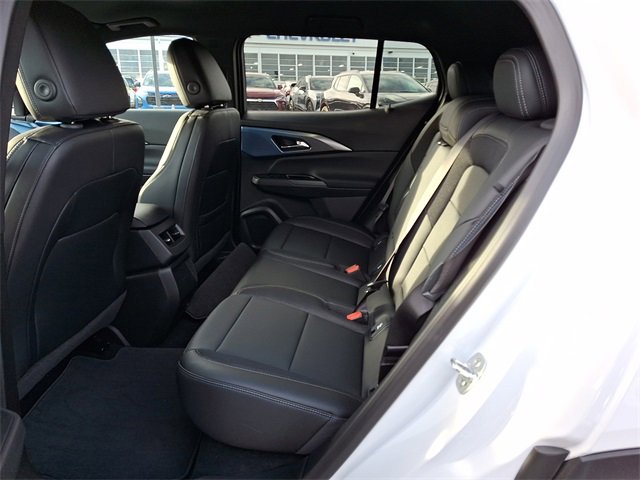 New 2026 Chevrolet Equinox EV LT image 6