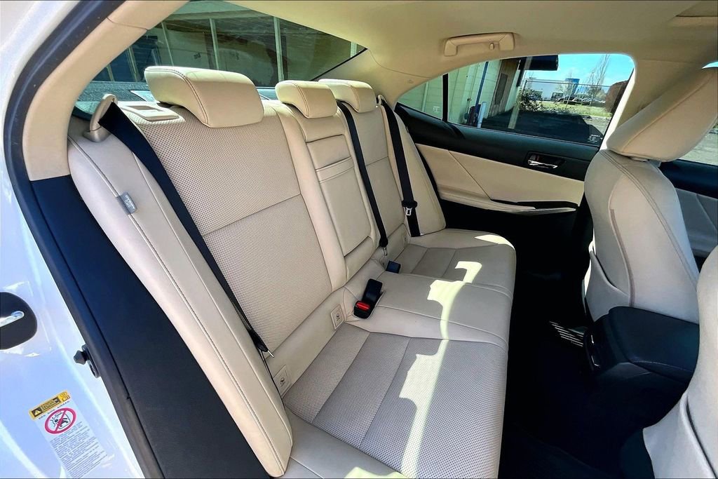 Used 2016 Lexus IS 300 AWD w/ Navigation System Package image 20