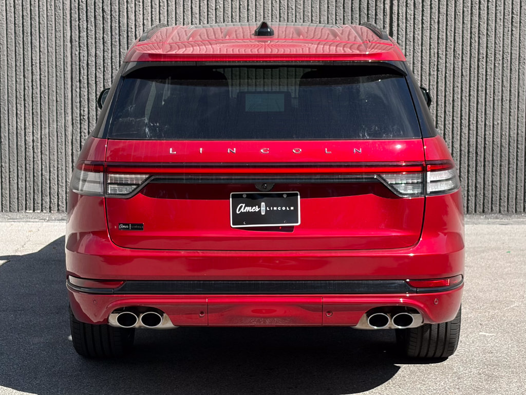 New 2026 Lincoln Aviator Reserve w/ Jet Appearance Package AWD/4WD image 6