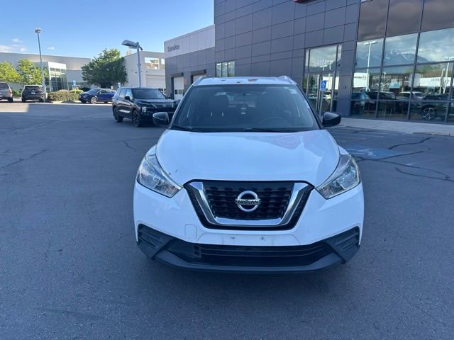 Used 2018 Nissan Kicks S FWD image 4