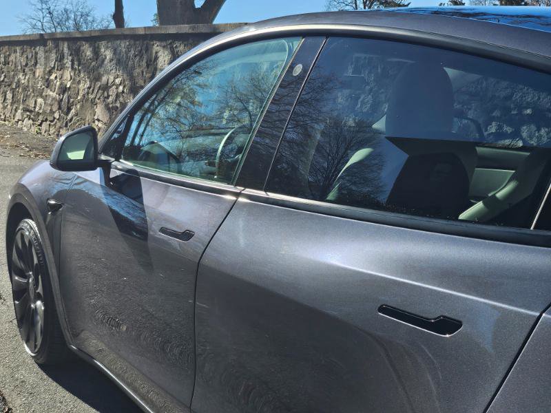 Used 2022 Tesla Model Y Performance image 8