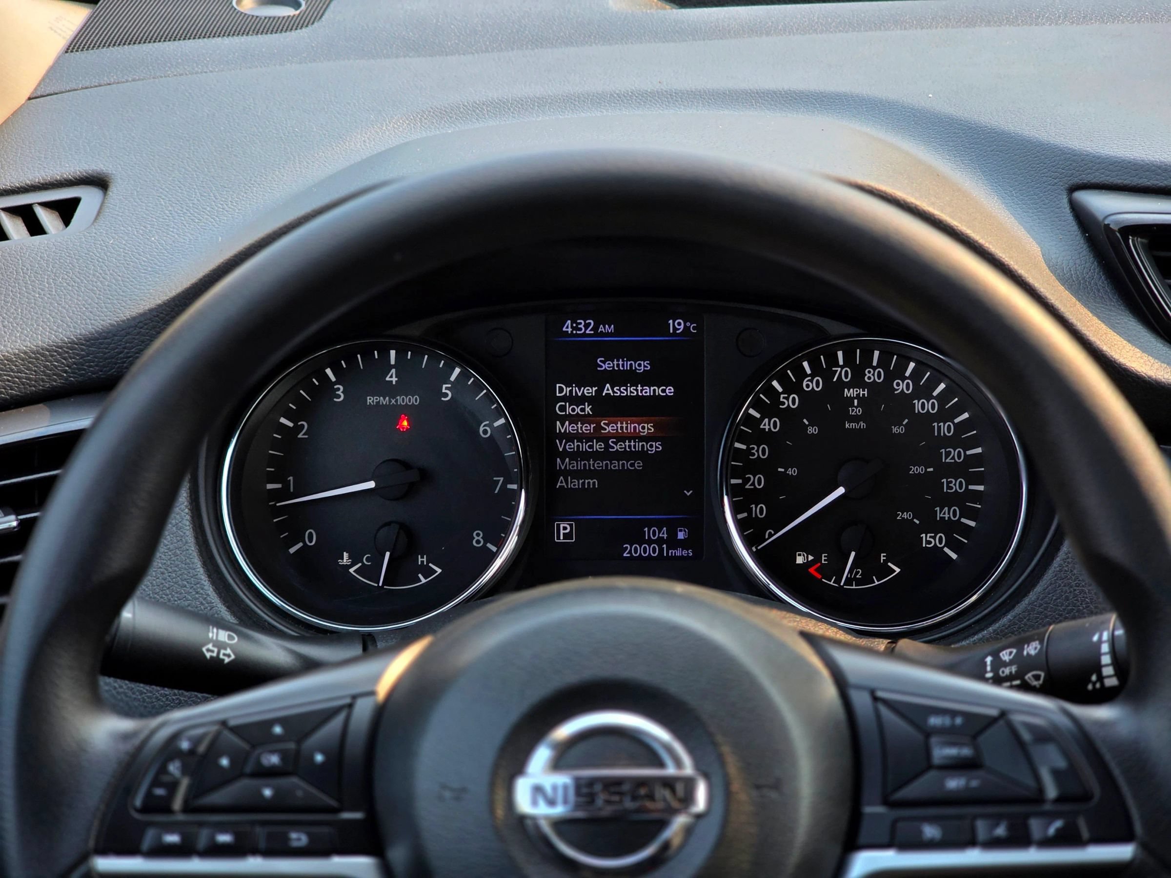 Used 2020 Nissan Rogue SV FWD image 15