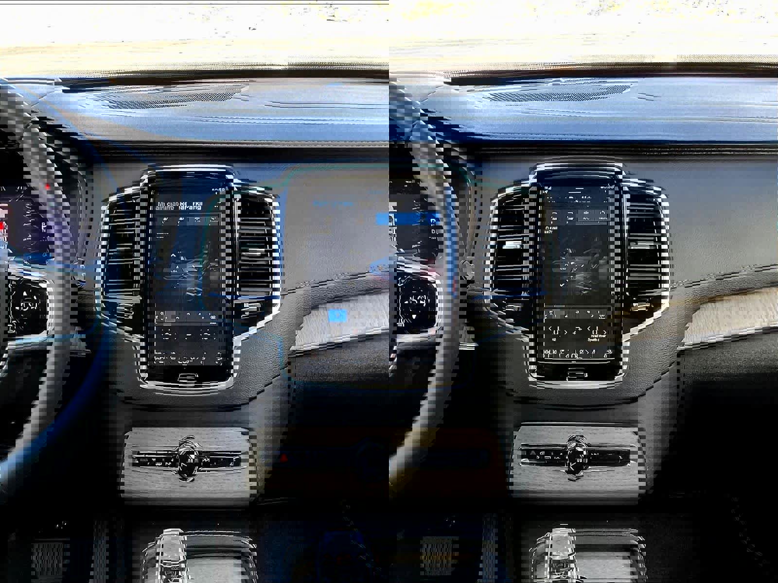 Used 2023 Volvo XC90 B6 Ultimate image 8