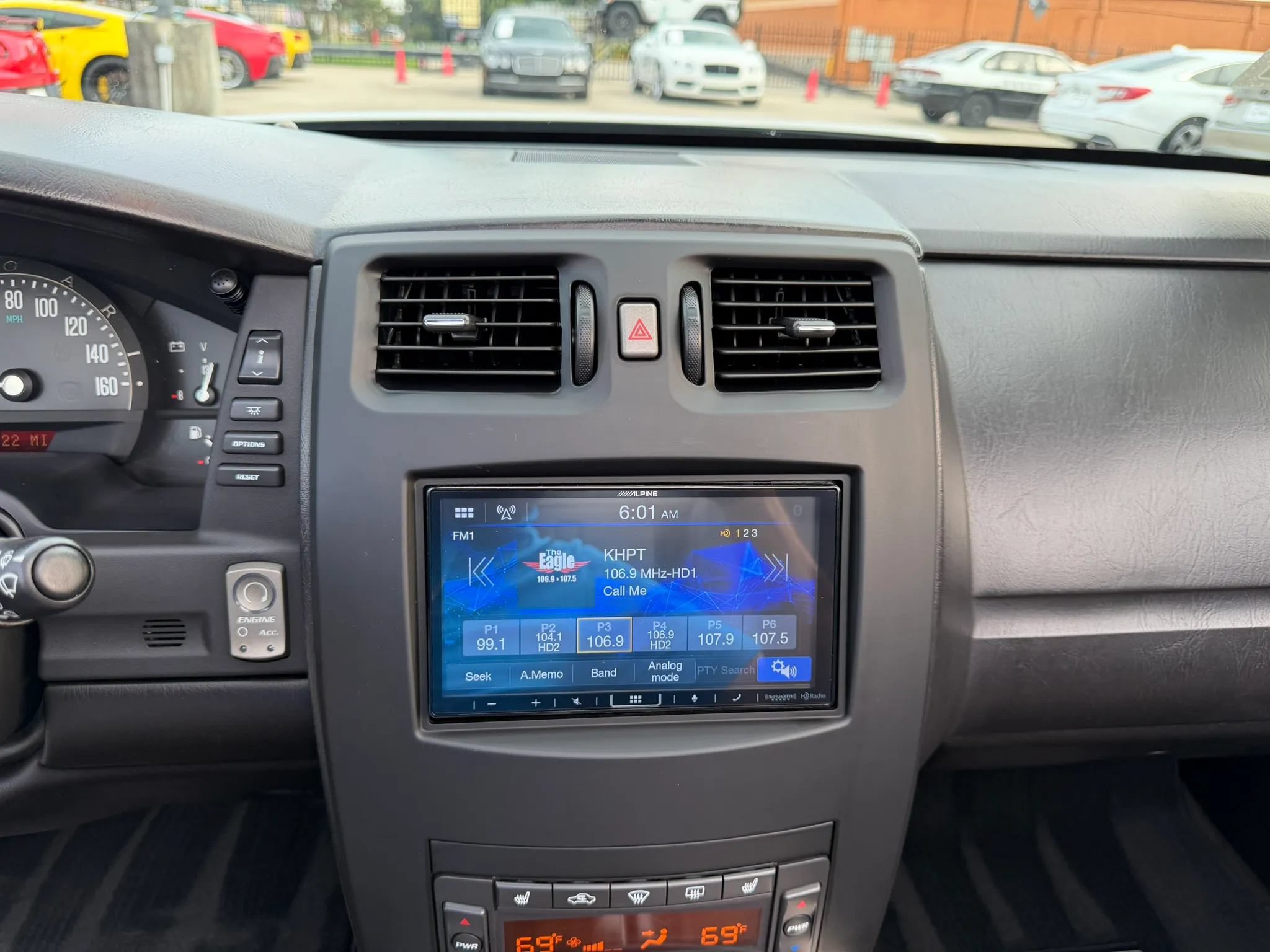 Used 2007 Cadillac XLR V RWD image 35