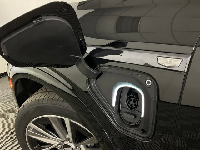 New 2026 Cadillac Vistiq Luxury w/ LPO, Floor Liner Package AWD/4WD image 36