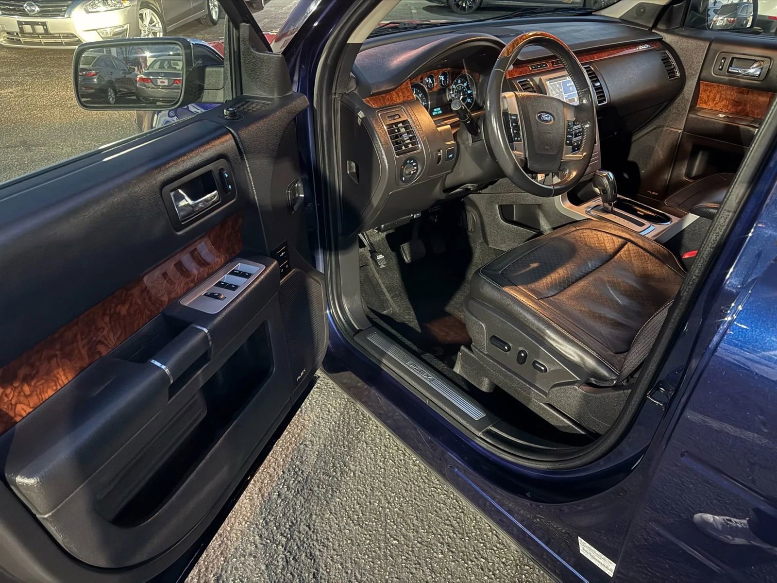 Used 2011 Ford Flex Limited image 18