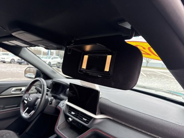 Used 2025 Ford Explorer ST-Line w/ ST-Line Street Pack image 60