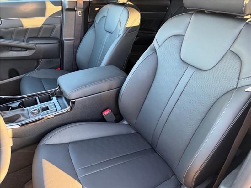 New 2026 Kia Sorento SX image 11