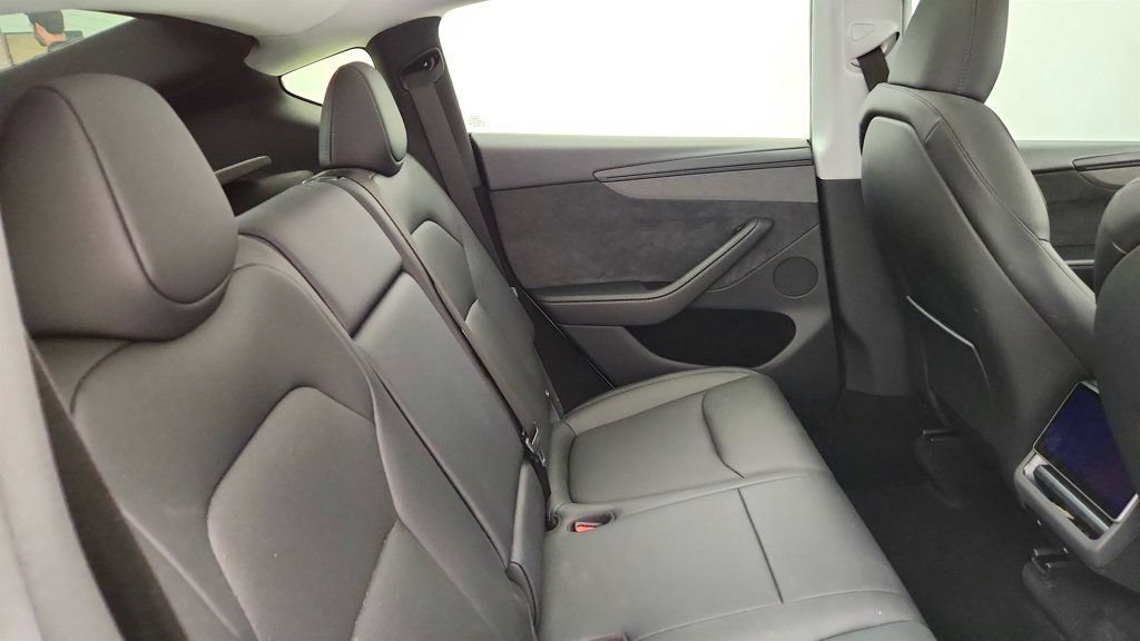 Used 2026 Tesla Model Y AWD image 26