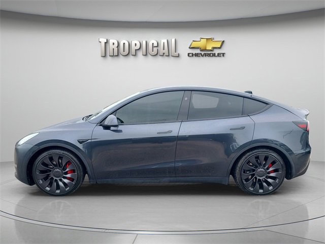 Used 2024 Tesla Model Y Performance image 2