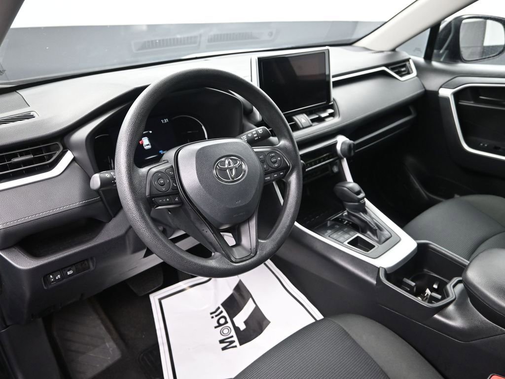 Used 2024 Toyota RAV4 LE image 13