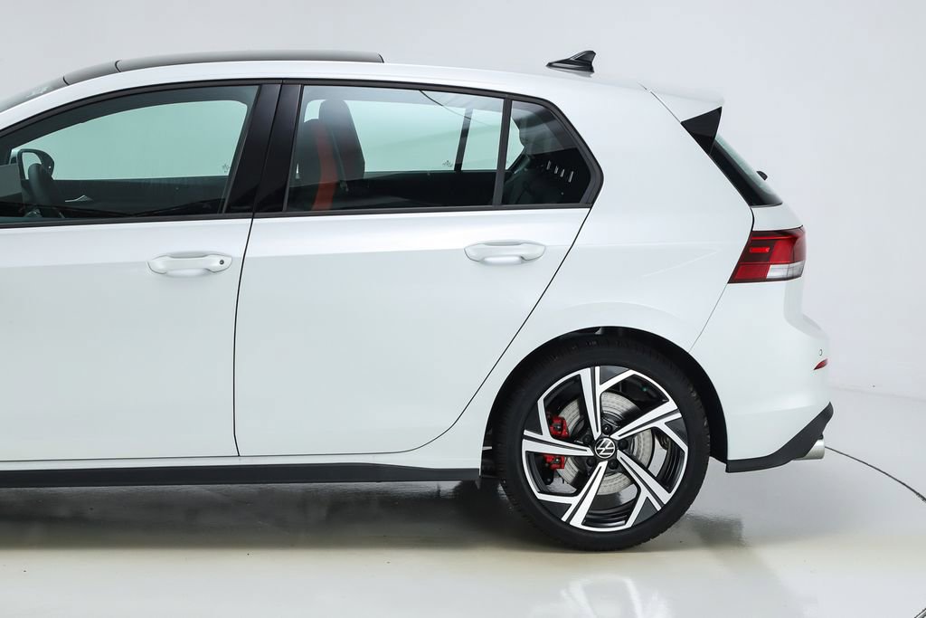 New 2025 Volkswagen GTI SE image 4