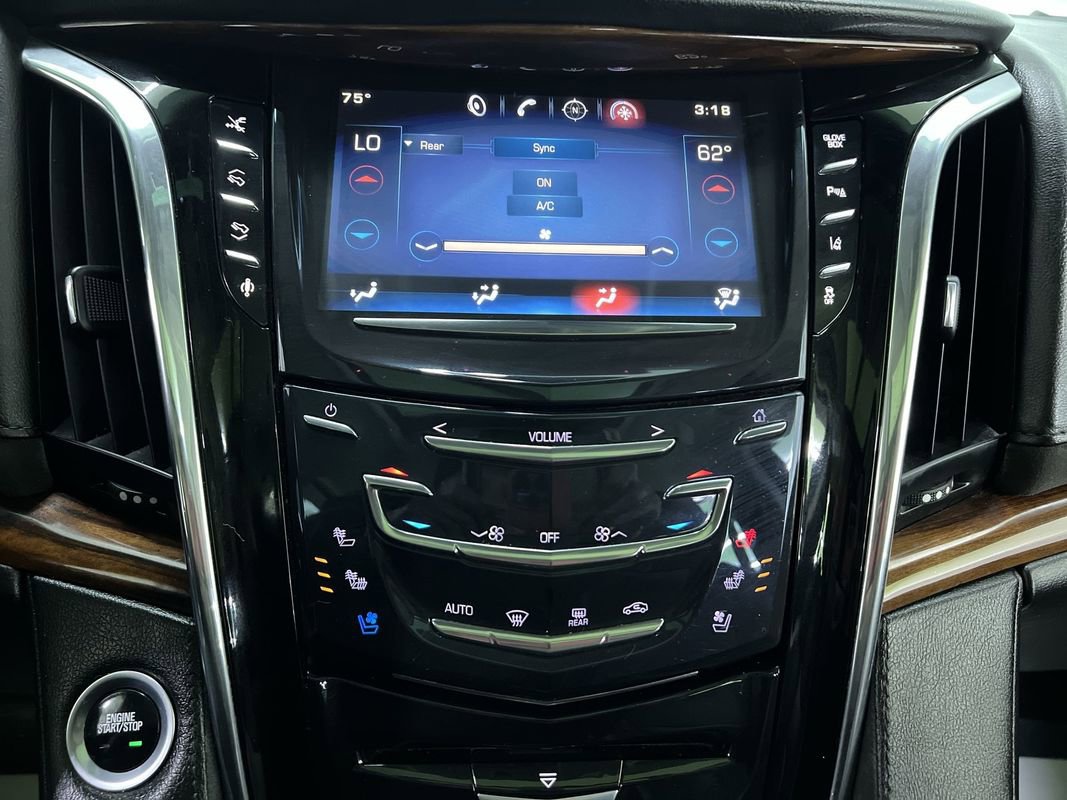 Used 2015 Cadillac Escalade ESV Premium AWD/4WD image 24