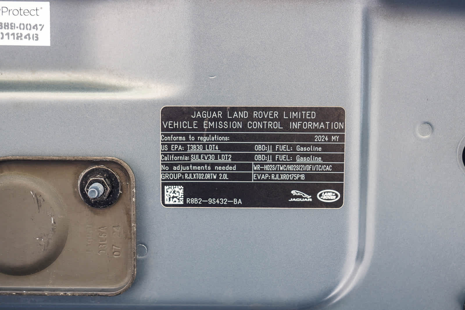 Used 2024 Land Rover Defender 110 S AWD/4WD image 30
