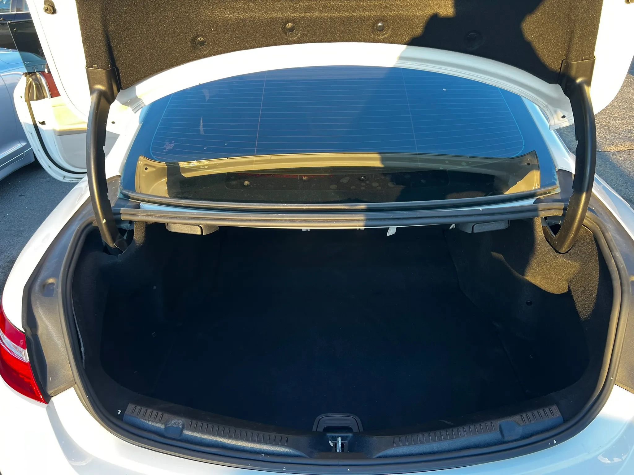 Used 2018 Mercedes-Benz E 400 Coupe w/ Premium 2 Package image 7