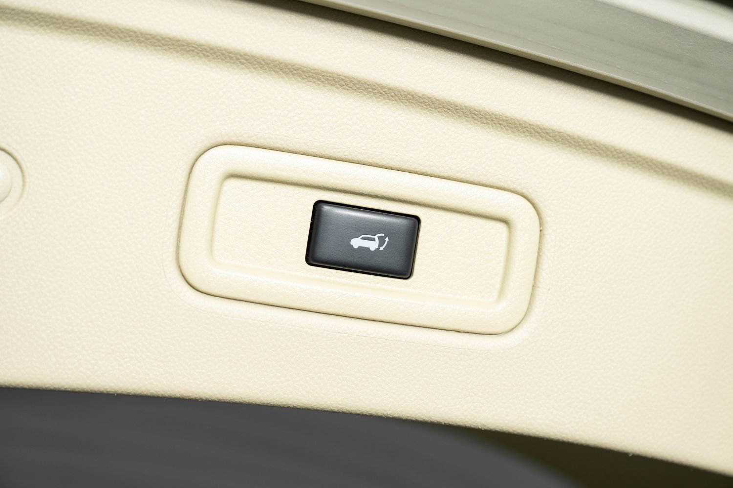 Used 2014 INFINITI QX70 AWD w/ Premium Package image 21