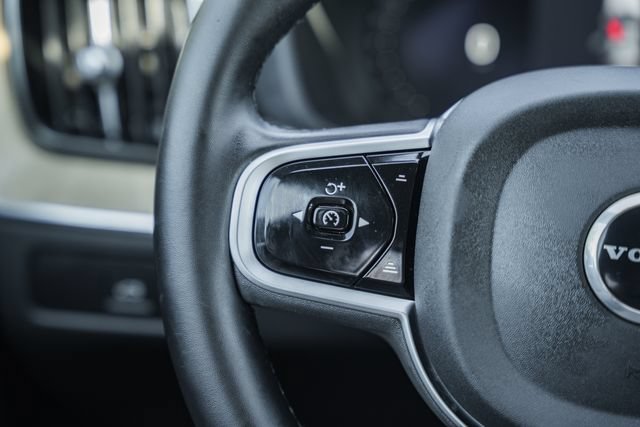 Certified 2026 Volvo XC60 B5 Plus AWD/4WD image 30