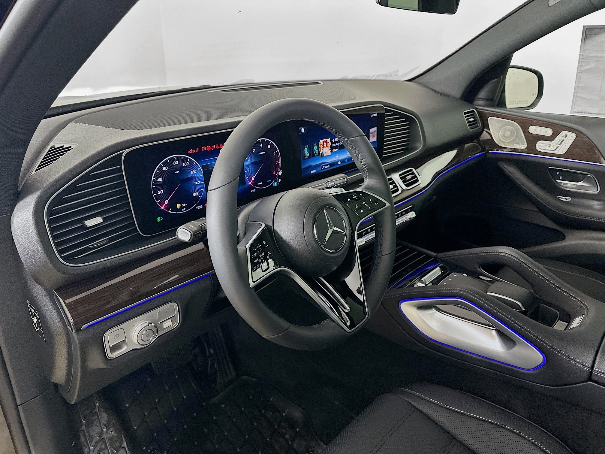 Used 2026 Mercedes-Benz GLE 450 4MATIC image 9