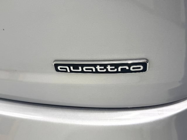 Used 2019 Audi Q7 3.0T Prestige AWD/4WD image 11
