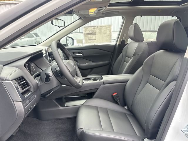 New 2026 Nissan Rogue SV image 4