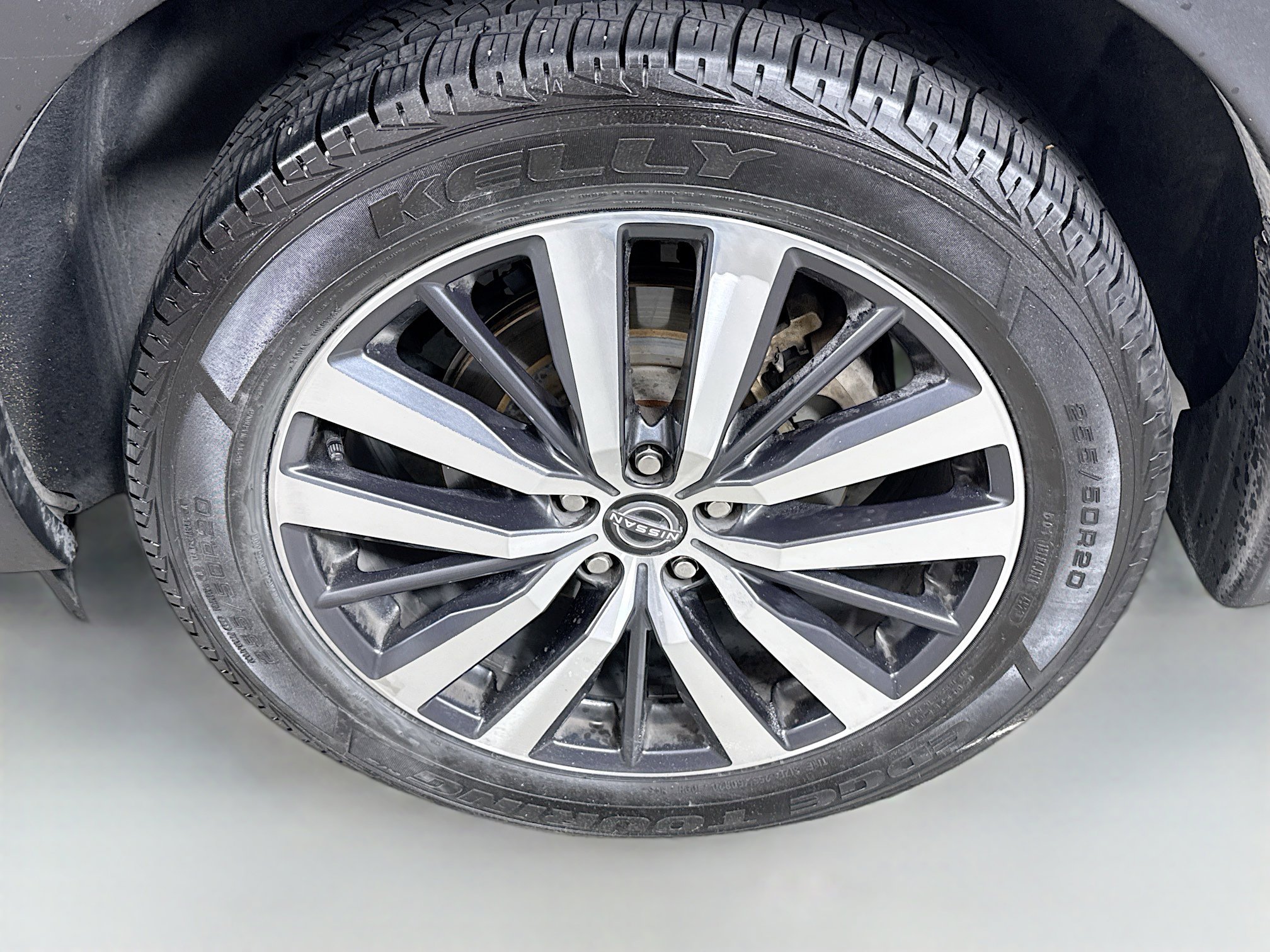 Used 2022 Nissan Pathfinder Platinum w/ Cargo Package image 31