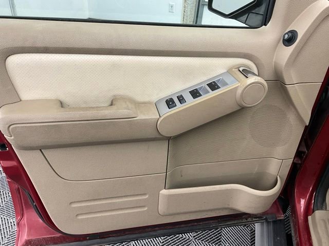 Used 2010 Mercury Mountaineer AWD image 6