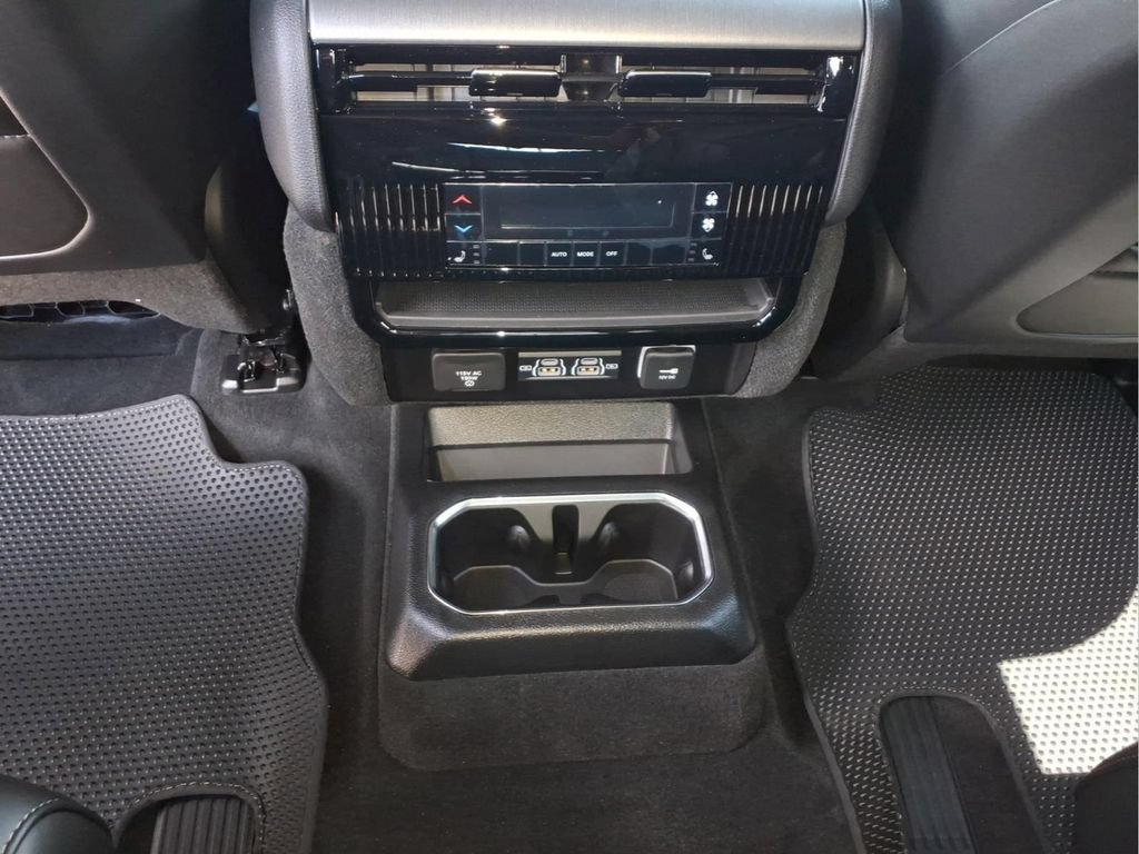 New 2026 Jeep Grand Wagoneer Limited AWD/4WD image 16