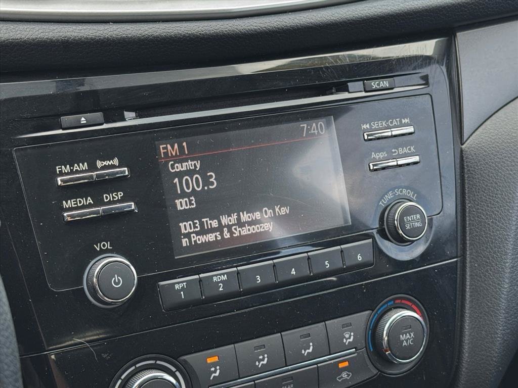 Used 2015 Nissan Rogue S FWD image 21