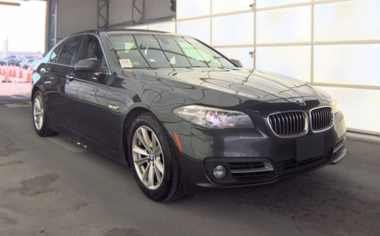Used 2015 BMW 528i xDrive Sedan AWD/4WD image 4