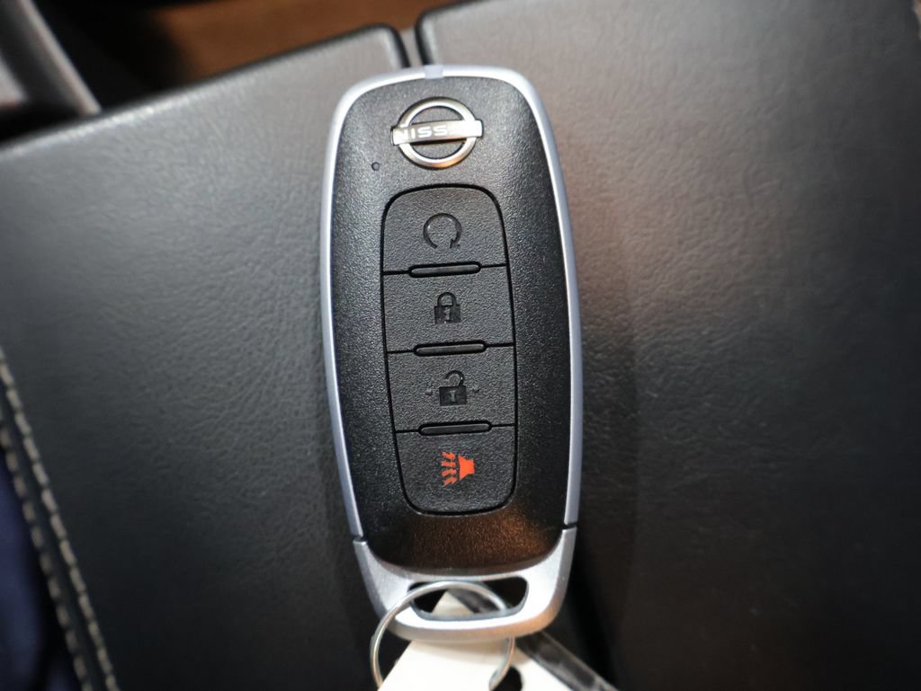 Used 2023 Nissan Rogue SV AWD/4WD image 22