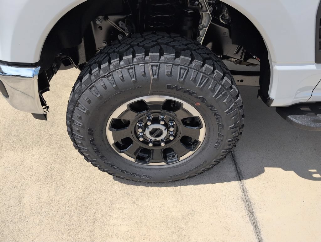 New 2026 Ford F250 Lariat w/ Tremor Off-Road Package AWD/4WD image 18