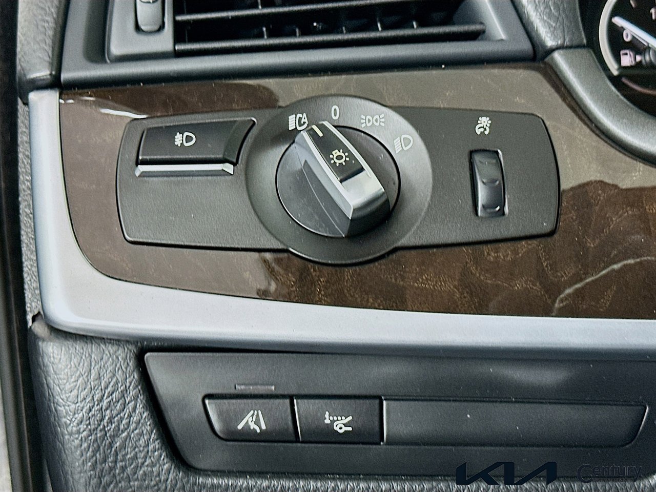 Used 2013 BMW 528i Sedan RWD image 10