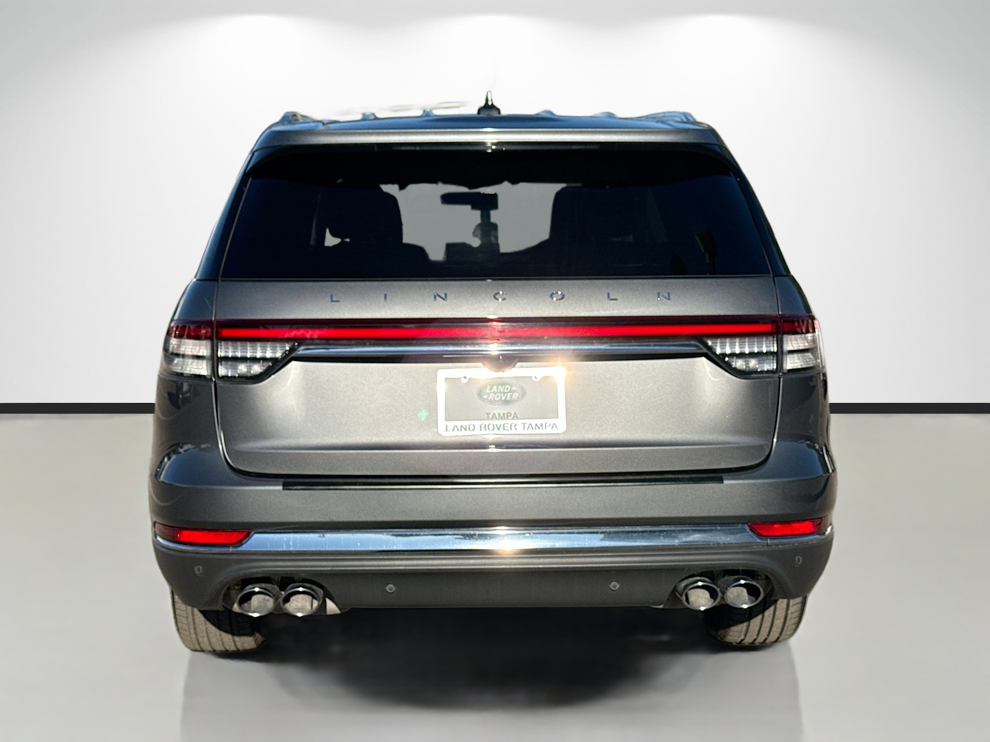 Used 2023 Lincoln Aviator Reserve image 4