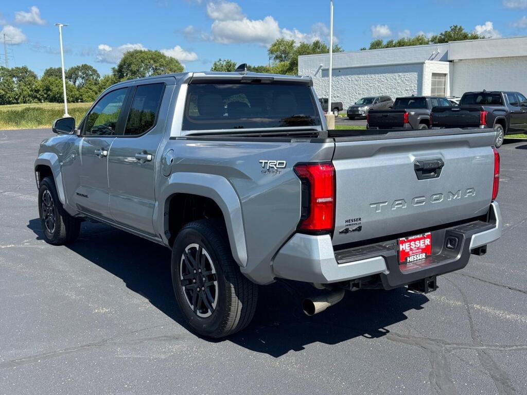 Certified 2025 Toyota Tacoma TRD Sport AWD/4WD image 3