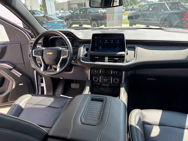 Used 2023 Chevrolet Suburban Premier RWD image 29