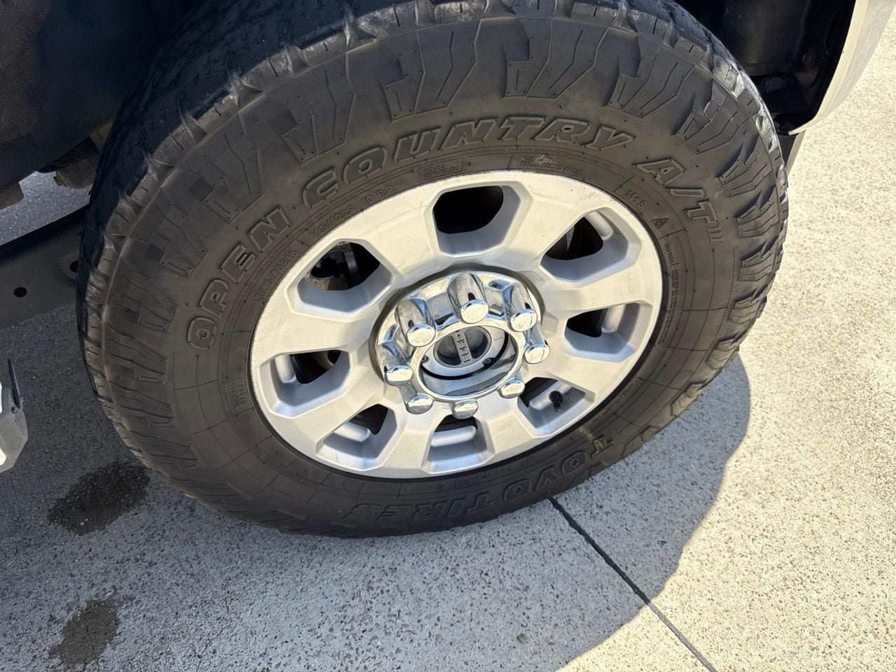 Used 2023 Ford F250 XLT w/ FX4 Off-Road Package AWD/4WD image 16