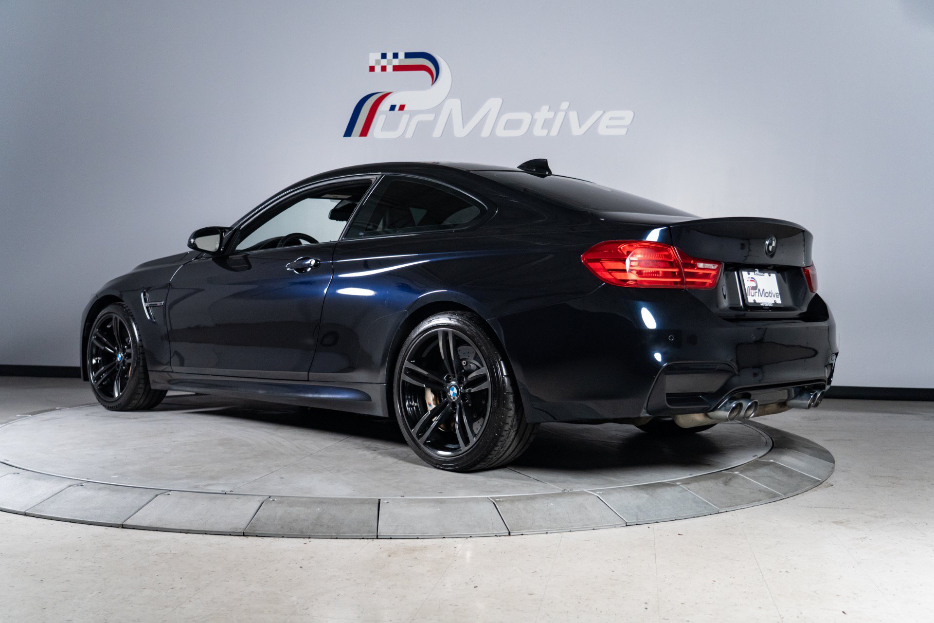 Used 2015 BMW M4 Coupe RWD image 5