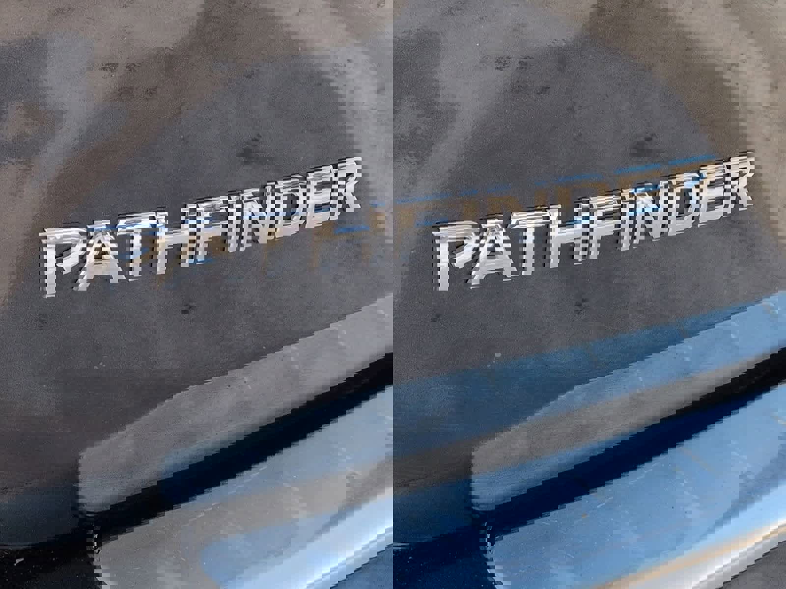 Used 2016 Nissan Pathfinder SL image 13