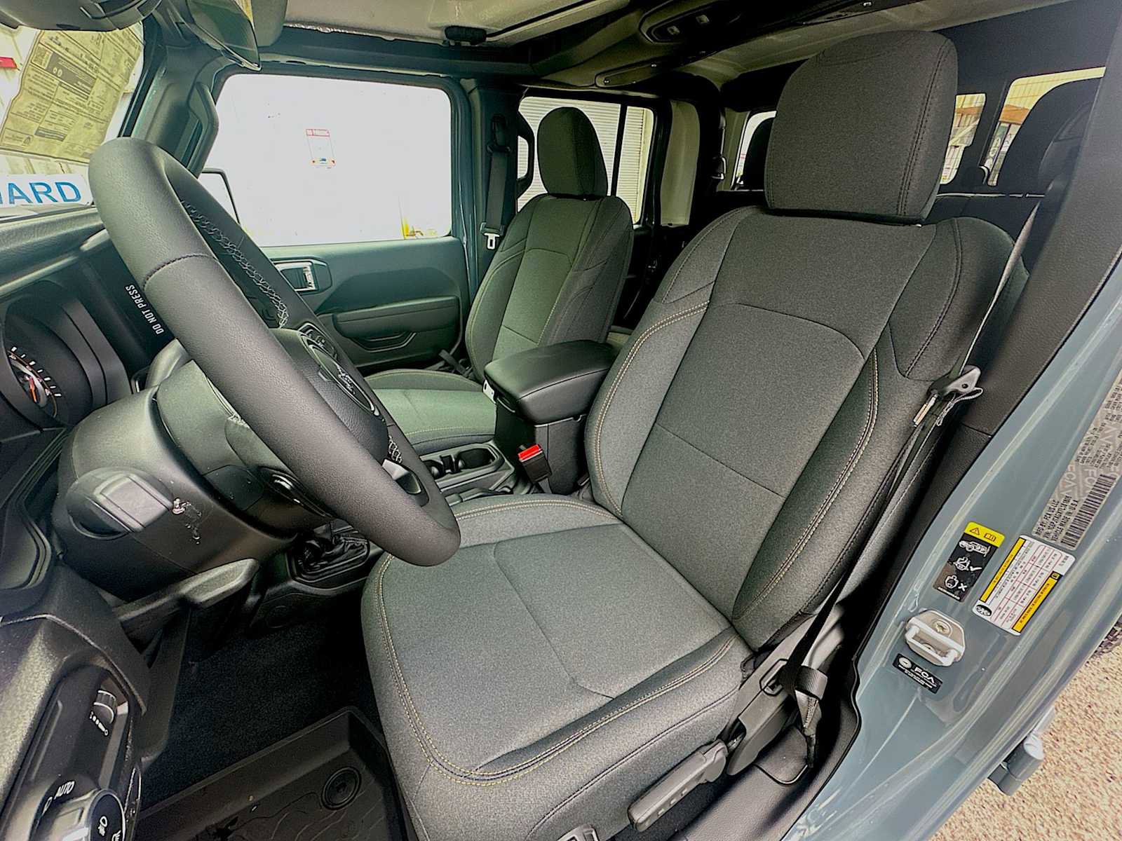 New 2026 Jeep Gladiator Sport AWD/4WD image 13