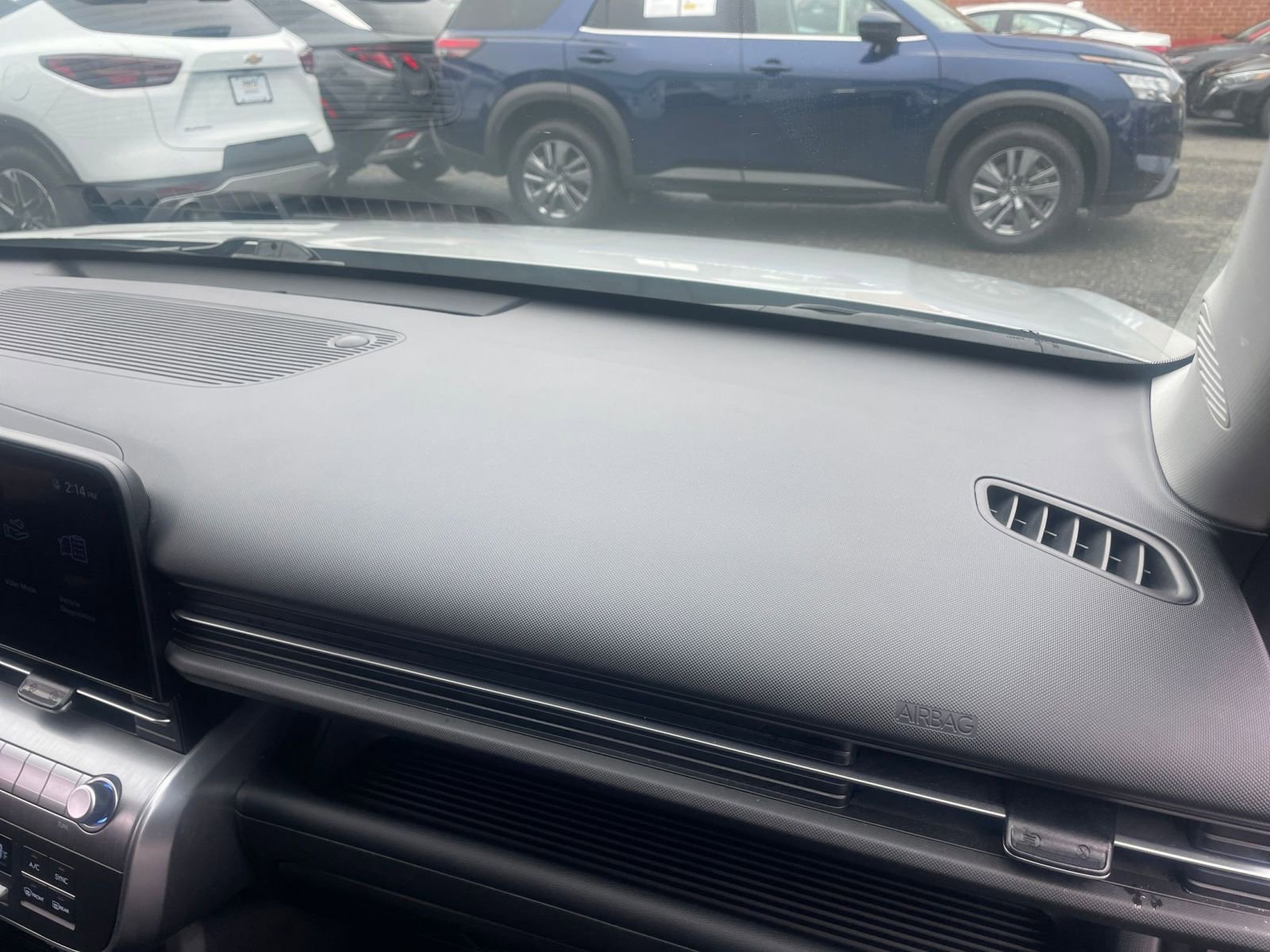 Used 2025 Hyundai Kona SEL image 36